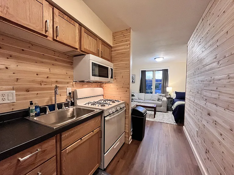 619 S 8th St #1 — Photo 7
