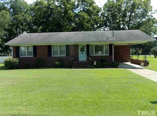 104 S College Ave, Kenly, NC 27542