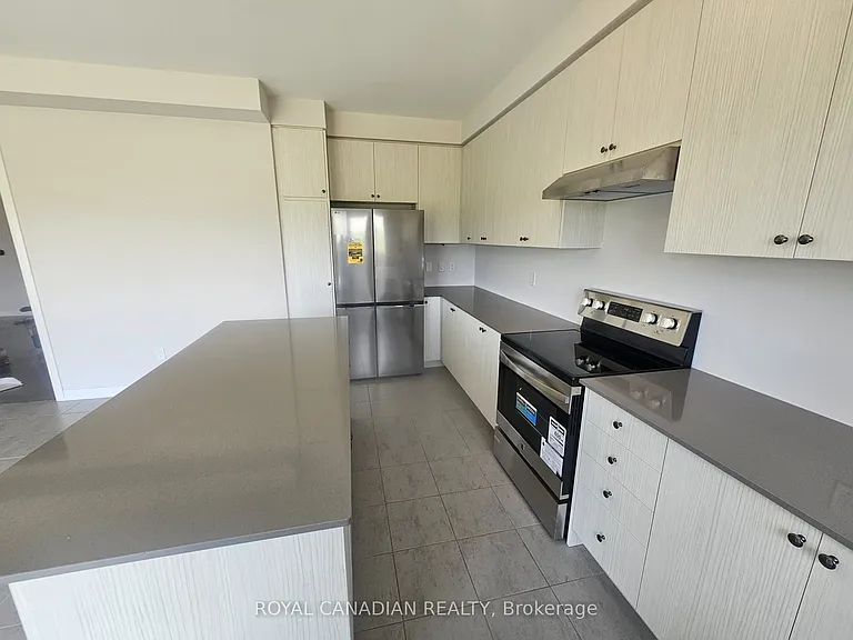 233 Leslie Davis St — Photo 9