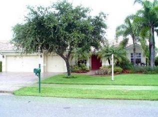 2801 W Abiaca Cir, Davie, FL 33328