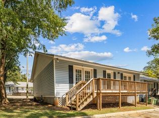 2218 Magnolia Cir #100, Tallahassee, FL 32301
