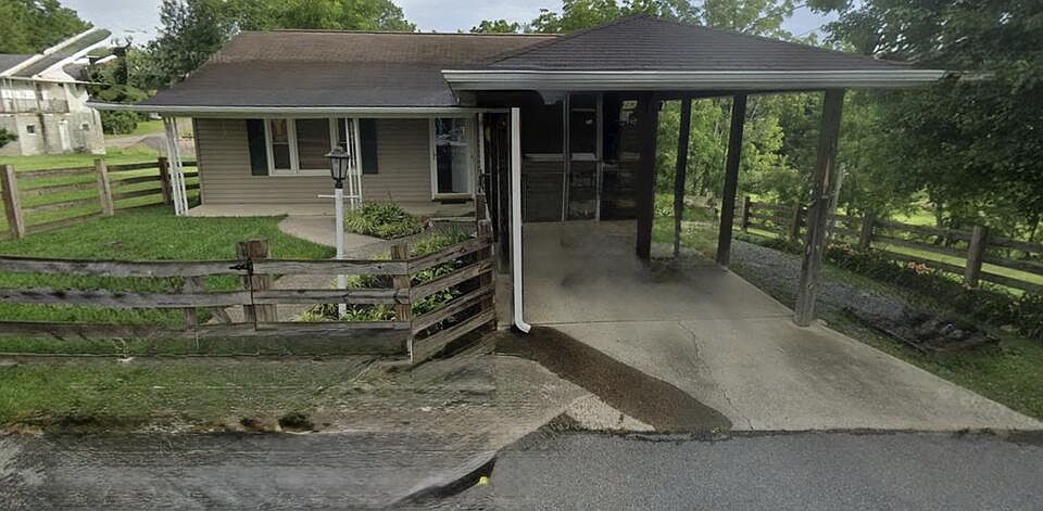 1st image of 161 Chapel Rd