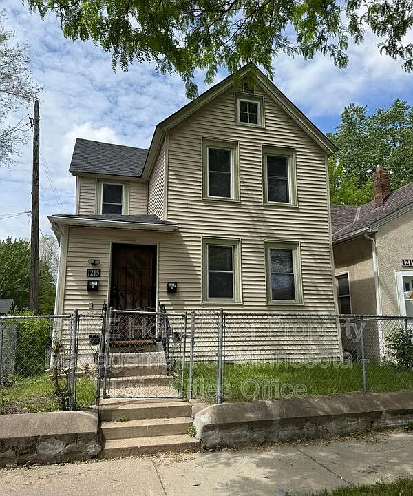 1215 Galtier St #UPPER