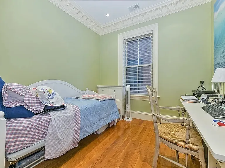 61 M St #1 — Photo 9