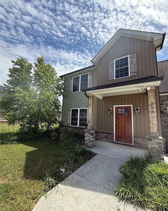1st image of 166 Crystal Ln