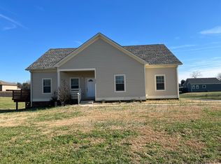 1327 Everwood Dr, Ashland City, TN 37015