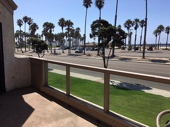 patio with direct ocean & pier views