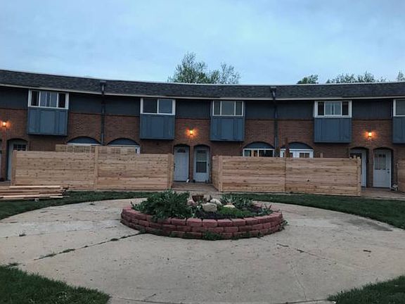 3rd image of 2664 Sherwood Cir