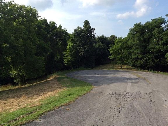 5th image of 1202 Valarie Ln Lot 9