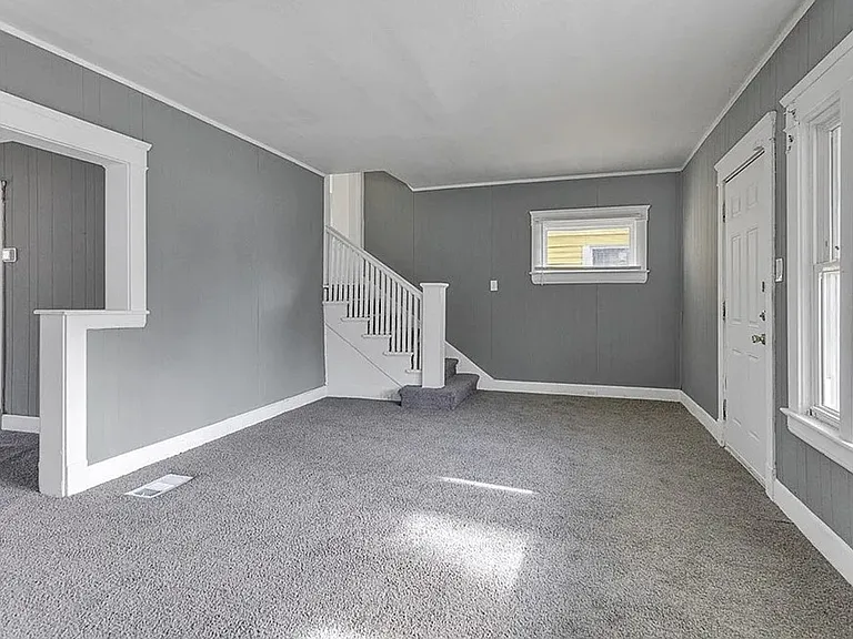 9901 Yale Ave — Photo 4