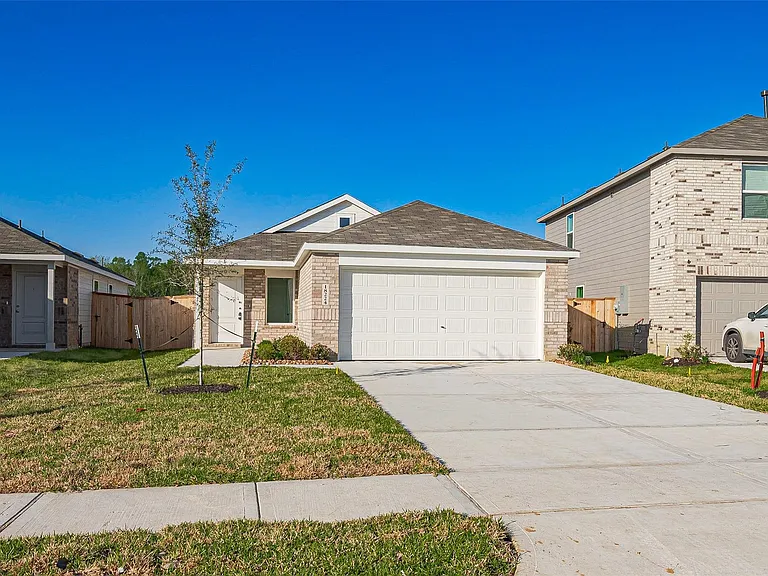 18224 Pontecorvo Ln — Photo 2