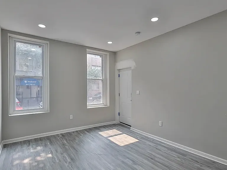 31 S 9th St #1F — Photo 9