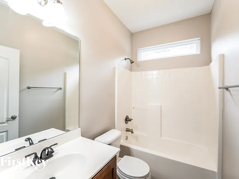 995 Valley Cir — Photo 13