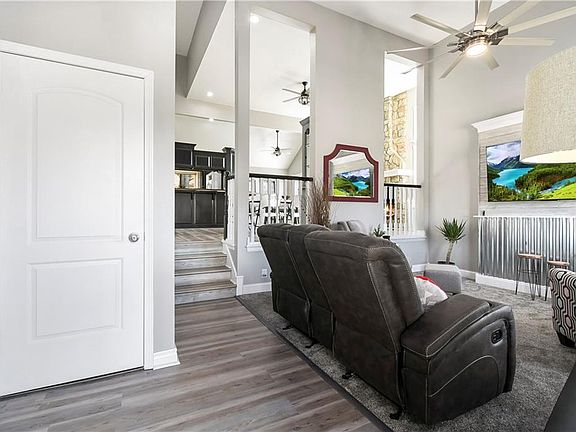 4th image of 18600 N Concord Cir