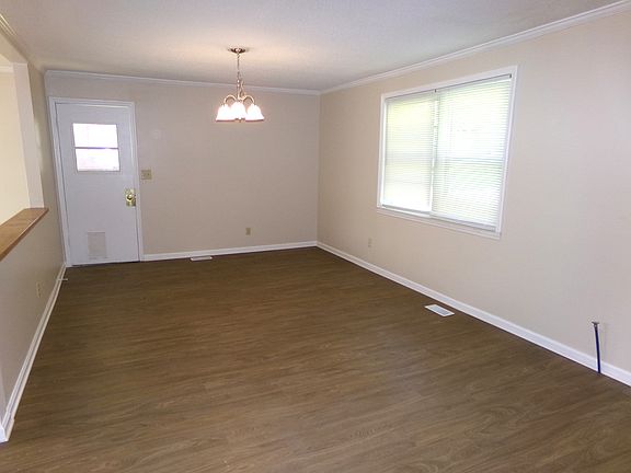 3rd image of 169 Danritch Dr