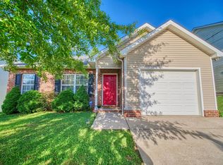 338 Sarna Dr, La Vergne, TN 37086