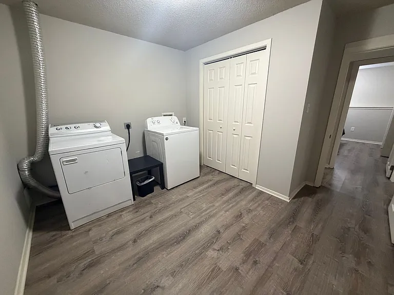 202 Wheaton Ct — Photo 18