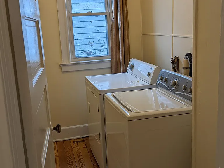 61 S Pine Ave #1 — Photo 11