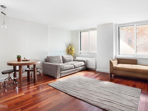2nd image of 206 E 95th St APT 5B