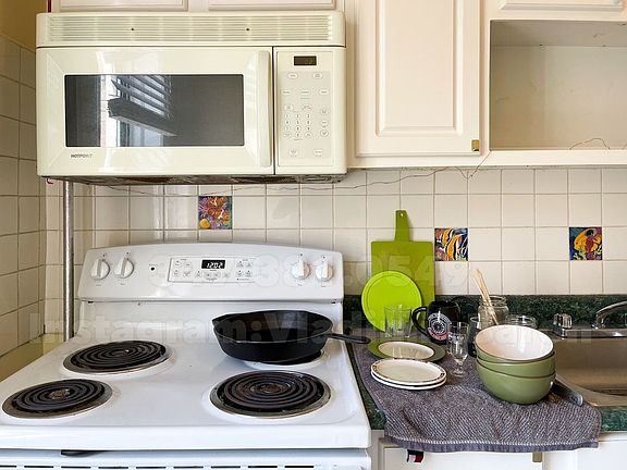 3rd image of 93 Halsey St #3C