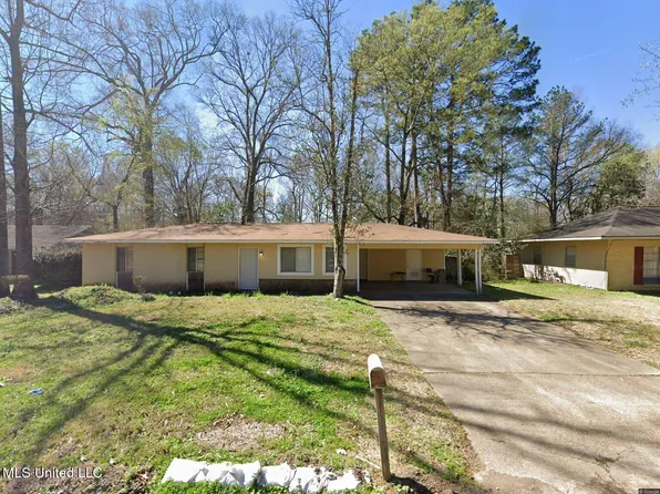 1109 Wooddell Dr, Jackson, MS 39212