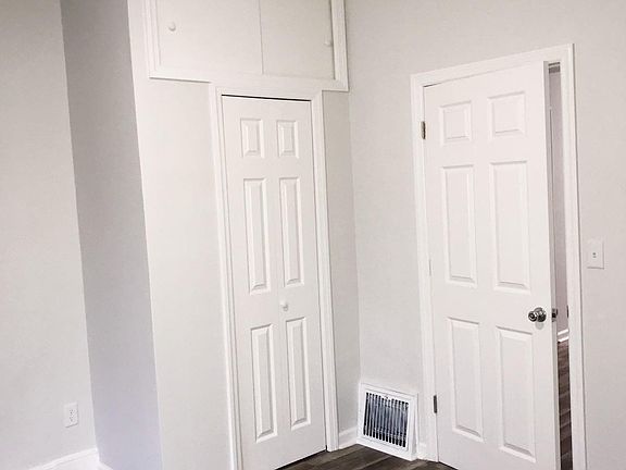 4th image of 70 Clarke Ave