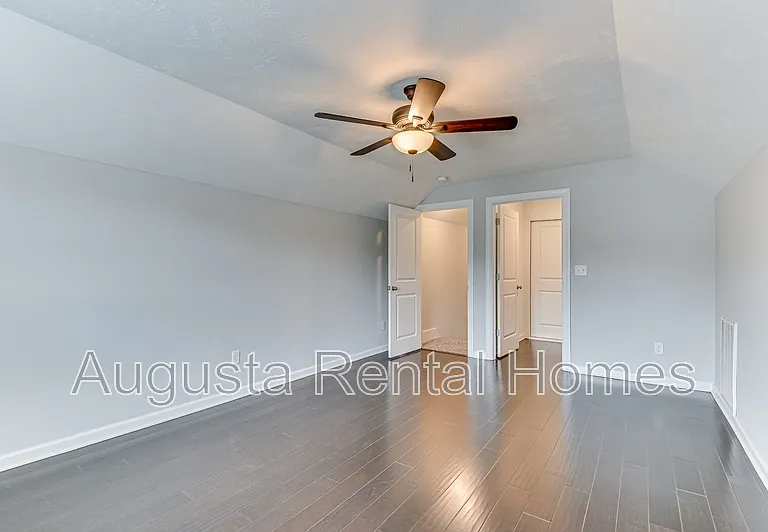 5107 Heathbrook Dr — Photo 29