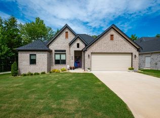 15001 Matterhorn Loop, Maumelle, AR 72113