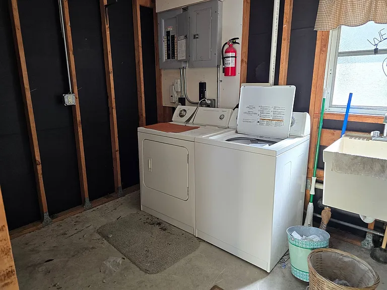 505 Manatee Ct. — Photo 16
