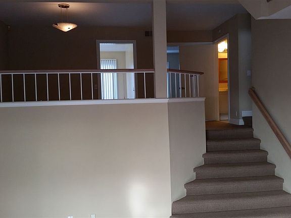 4th image of 3236 Caminito Eastbluff Unit 78