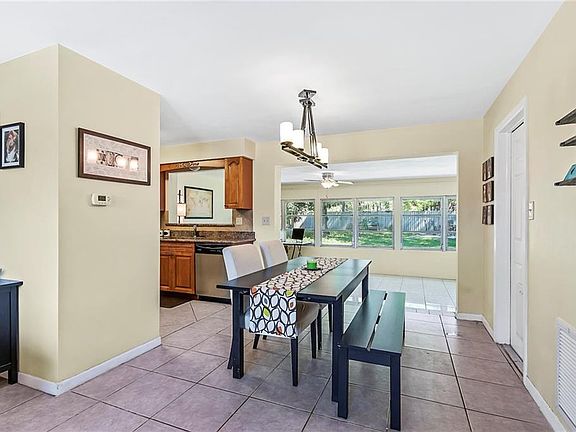 5th image of 2788 Robinwood Dr
