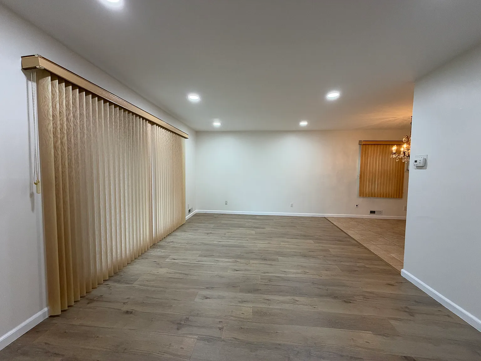 3 bed, 1000 sqft, $2,800 — Photo 3