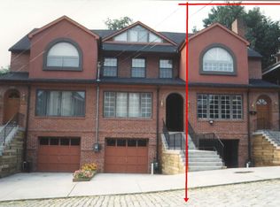 5513 Phillips Ave, Pittsburgh, PA 15217