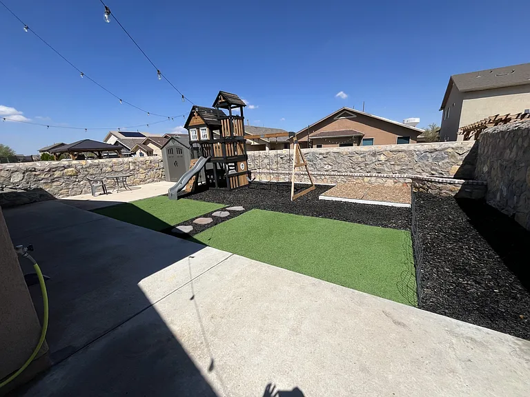 13145 Saker Dr — Photo 10