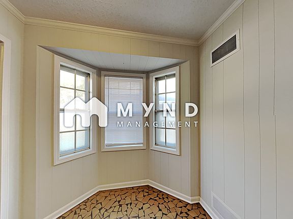 5th image of 1874 Grovehaven Dr