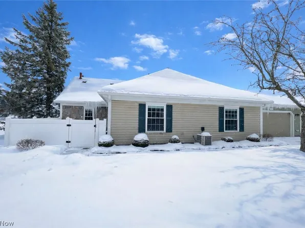 8208 Cyrus Ln, Northfield, OH 44067