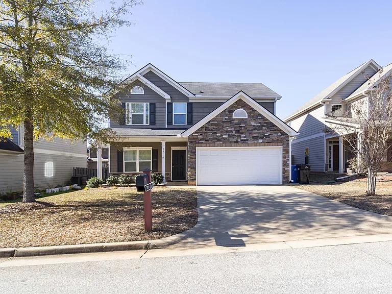 7311 San Vista Dr — Photo 2