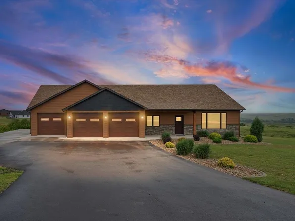 11070 Wagon Box Dr, Belle Fourche, SD 57717