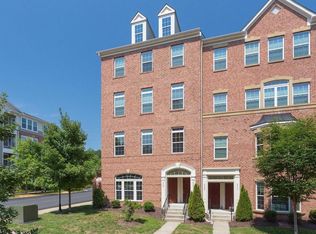15095 Leicestershire St #73, Woodbridge, VA 22191