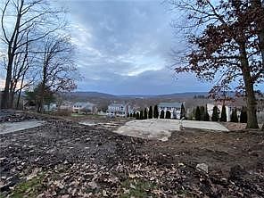4th image of 159 Oakdale Dr
