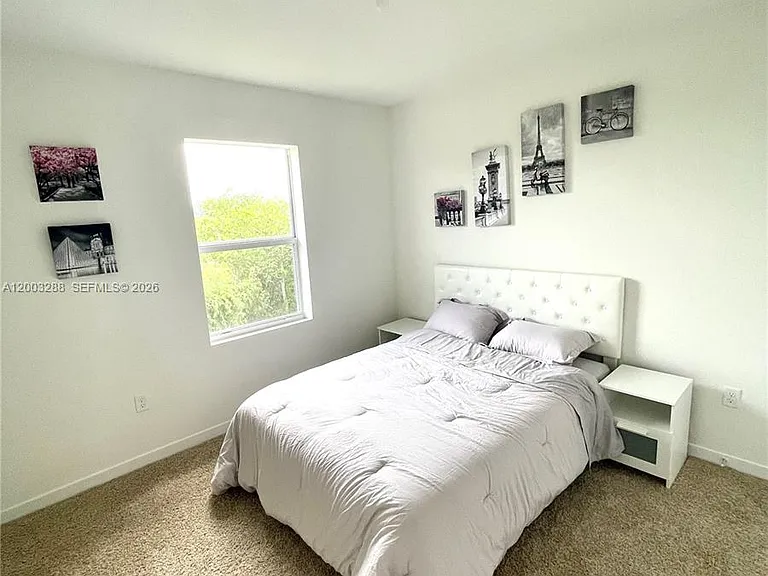 916 SE 19th St #916 — Photo 14