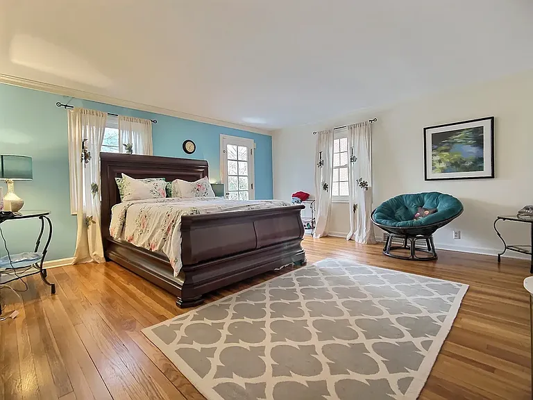 14575 Shaker Blvd — Photo 14