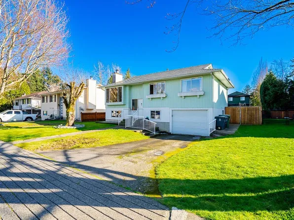 17254 62a Ave, Surrey, BC V3S 6V5