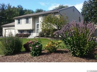 1265 Marvin Dr, Macedon, NY 14502