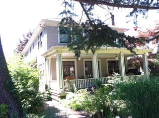 5231 16th Ave NE, Seattle, WA 98105