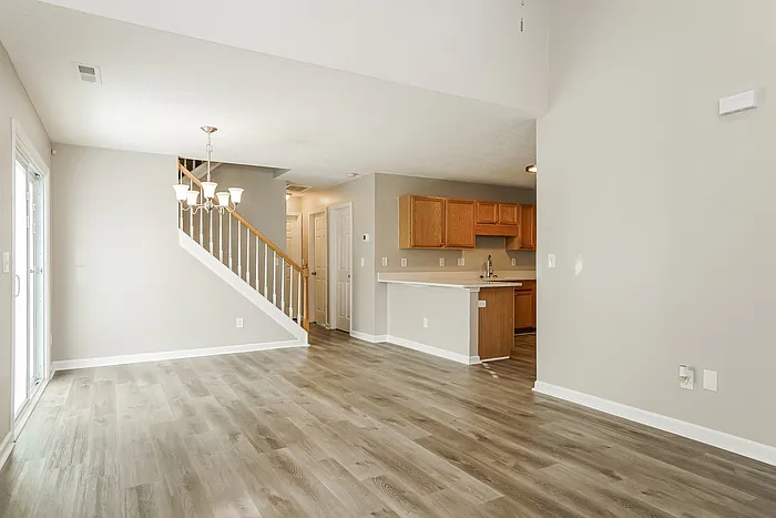 7513 Brighton Hill Ln — Photo 4