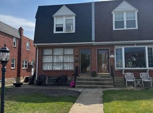1018 Loney St, Philadelphia, PA 19111