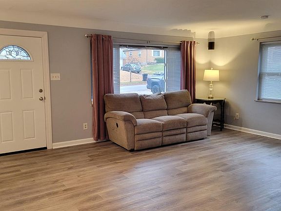 3rd image of 2647 Gracewood Ave