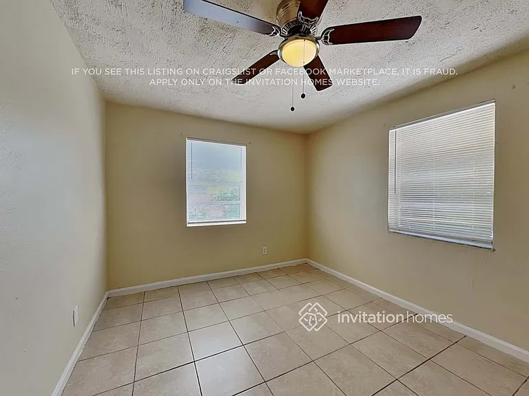 4888 Prince Dr — Photo 11