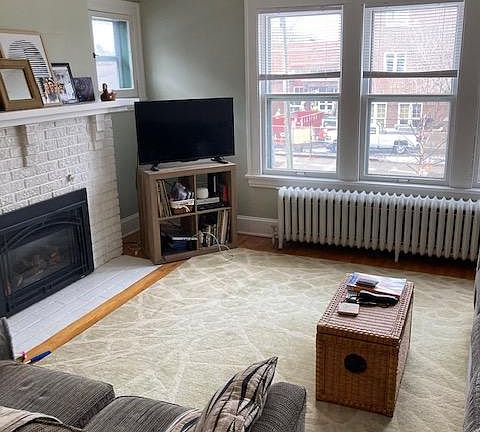 3rd image of 4917 Vincent Ave S